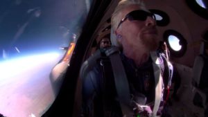 Voando para o espaço a bordo da Virgin Galactic