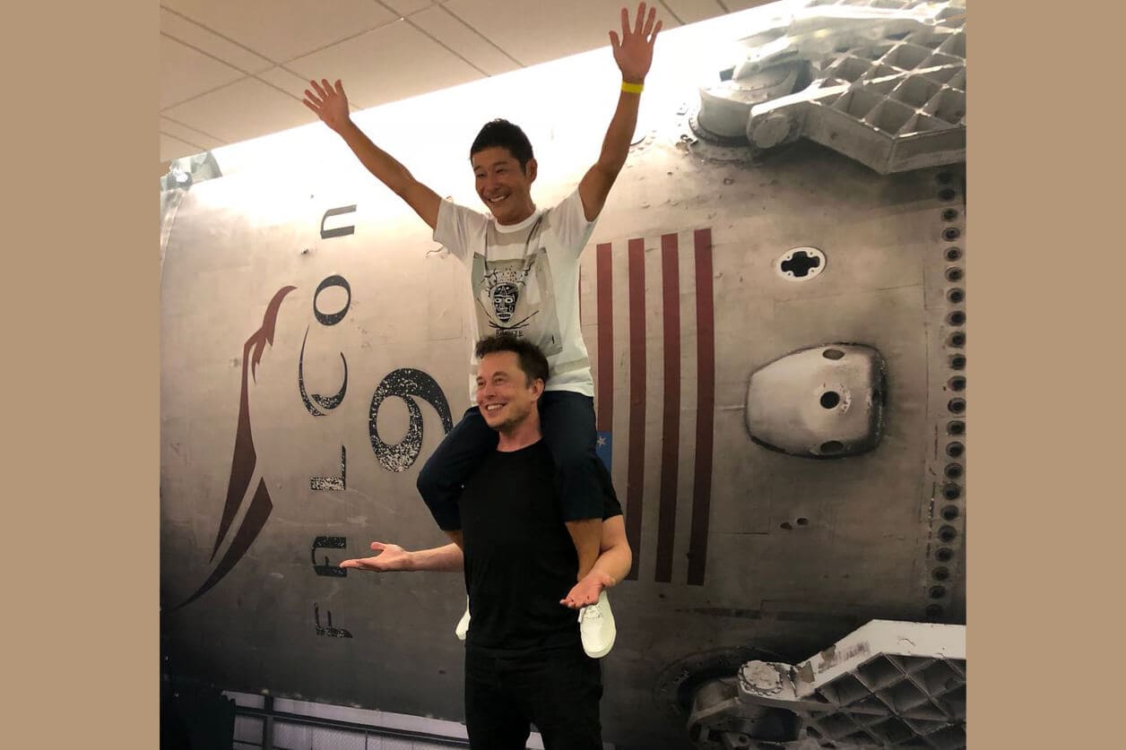 Elon Musk Enviará 8 Artistas ao Redor da Lua em 2023
